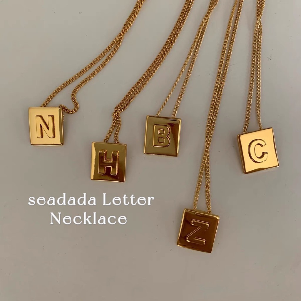 seadada สร้อยคอตัวอักษร ลิซ่า งานชุบทองคำขาว 26 letter Lisa necklace  14k  เครื่องประดับ