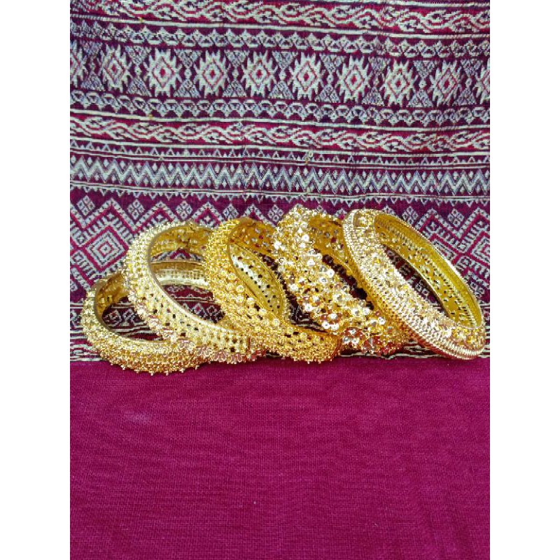 กำไลข้อมือ เครื่องประดับชุดไทย สินค้ามีพร้อมส่ง