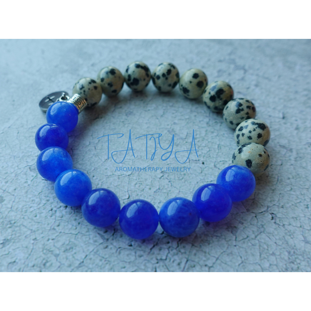 กำไลหินมงคลเสริมดวงราศีธนู ทำจากหิน Blue Topaz X Dalmatian Jasper แท้ 100% ขนาด 10 มิล สวมได้ทั้งชายและหญิง