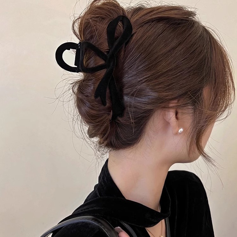 กิ๊บติดผม ผ้ากํามะหยี่ ประดับโบว์ ทรงไม่สมมาตร แฟชั่นสําหรับสตรี 2023