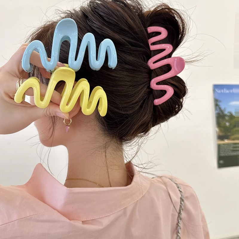 กิ๊บติดผม รูปคลื่น ขนาดใหญ่ สีครีม แฟชั่นสําหรับผู้หญิง