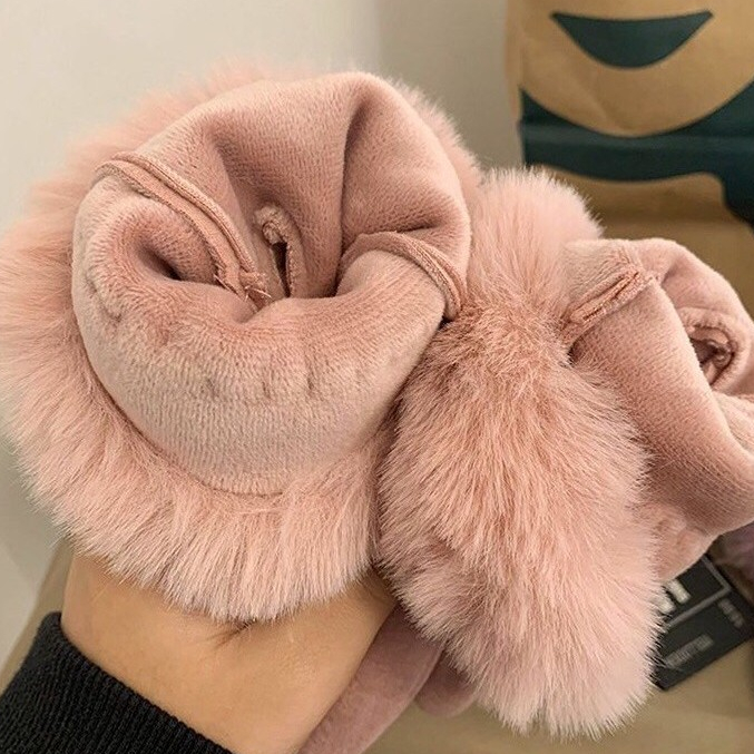 ถุงมือกันหนาวบุขน รุ่นลิมิเต็ด บุขนด้านในติดลบได้เอาอยู่ เล่นมือถือได้ สินค้าพร้อมส่ง