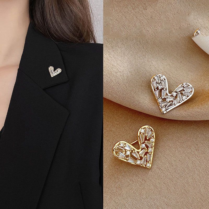 ผู้หญิง Rhinestone โลหะหัวใจเข็มกลัด