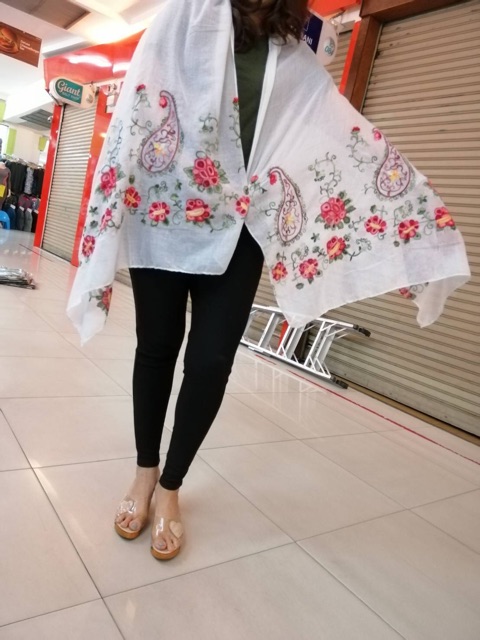 ผ้าคลุมไหล่ ขายส่ง  clearence sale