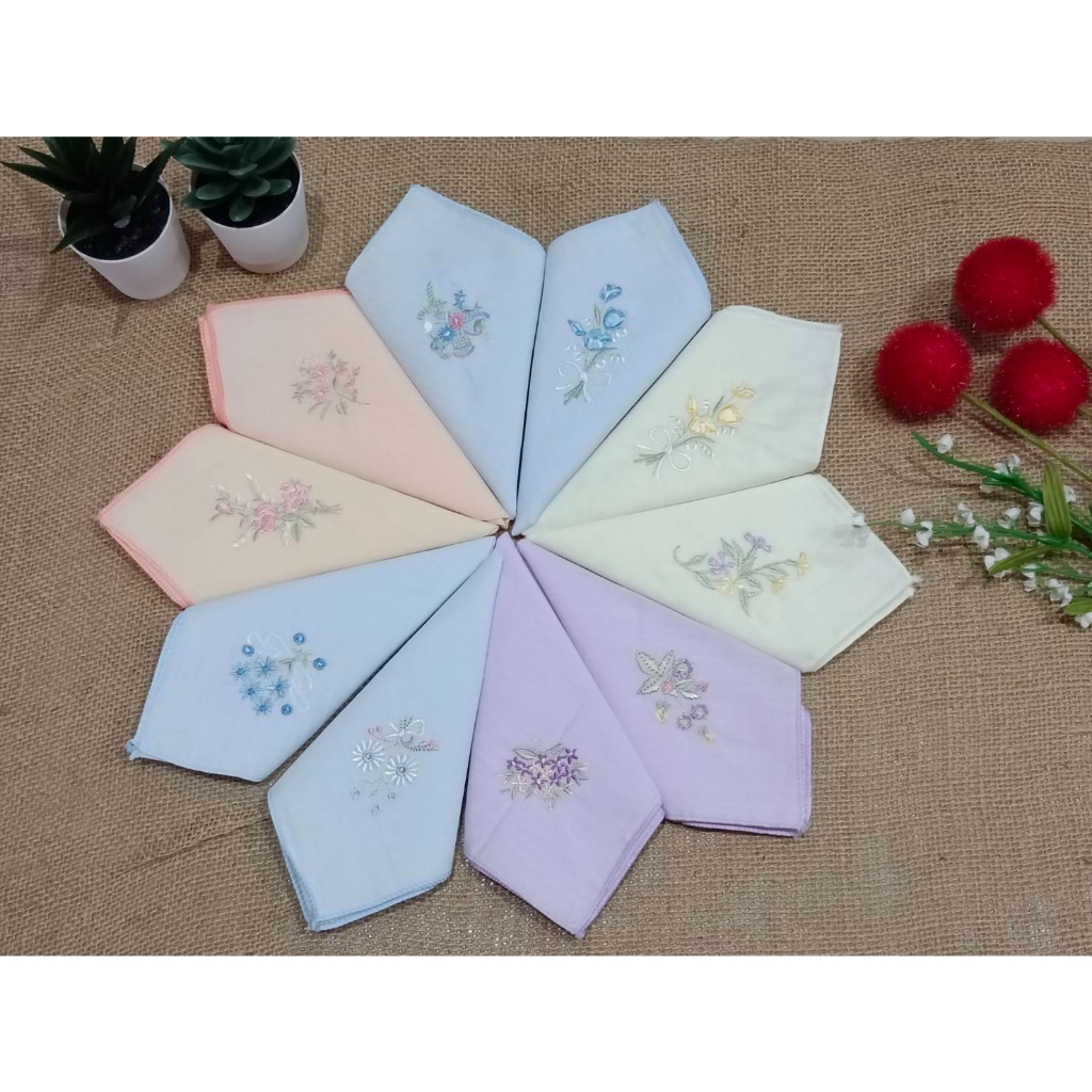 ผ้าเช็ดหน้าผืนเล็ก คละสี ปักลายดอกไม้ ผ้าเช็ดหน้าเนื้อ cotton 100%