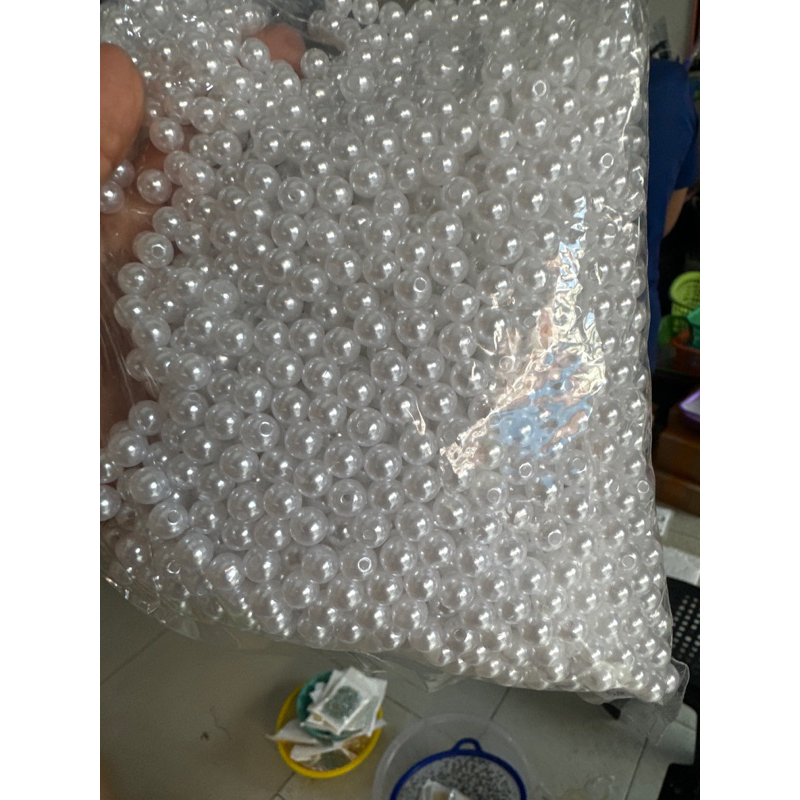 ลูกปัดมุกสีขาวมุกขนาด=4,5,6,8,10มิล ขาวครีม500กรัมงานDIY
