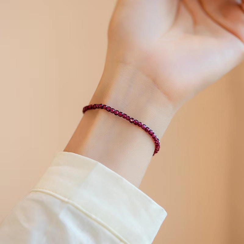 สร้อยข้อมือ ประดับลูกปัดคริสตัล หินธรรมชาติ ทรงสี่เหลี่ยม แฟชั่นสําหรับสตรี