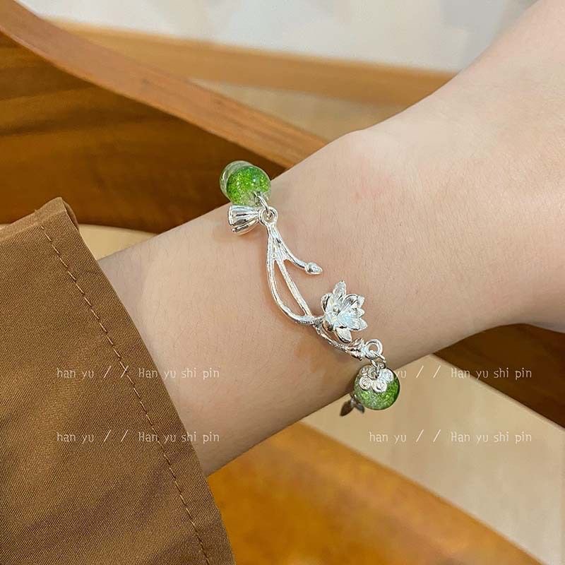 สร้อยข้อมือ ประดับลูกปัดหยกเทียม สีเขียว แฟชั่นสําหรับผู้หญิง
