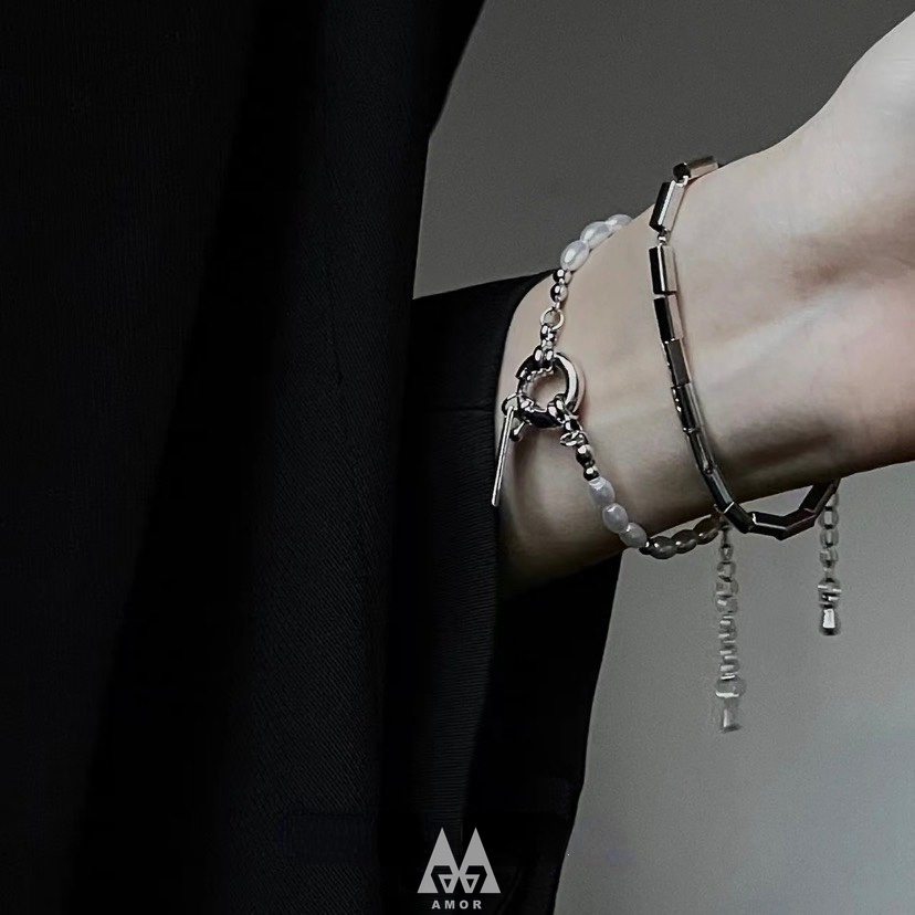 สร้อยข้อมือ สเตนเลส ประดับมุก ขนาดเล็ก เรียบง่าย สําหรับผู้หญิง สองชิ้น
