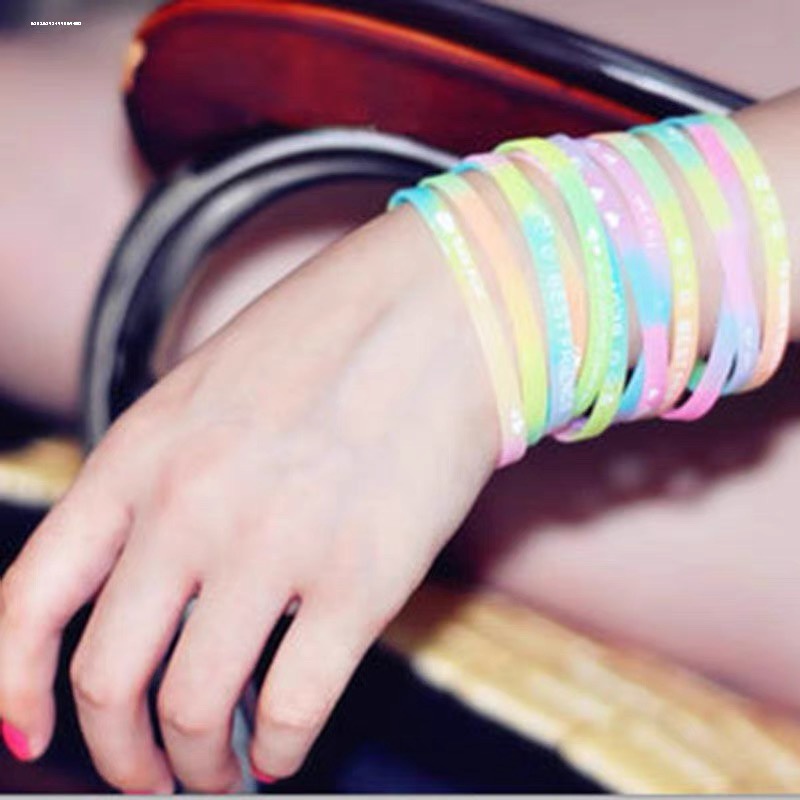 สร้อยข้อมือซิลิโคนเรืองแสง สไตล์สปอร์ต สําหรับผู้หญิง Y2K
