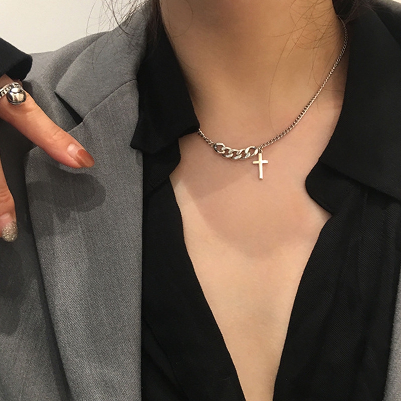 สร้อยคอสายโซ่จี้ไม้กางเขนสั้นสไตล์เกาหลี ( silver)