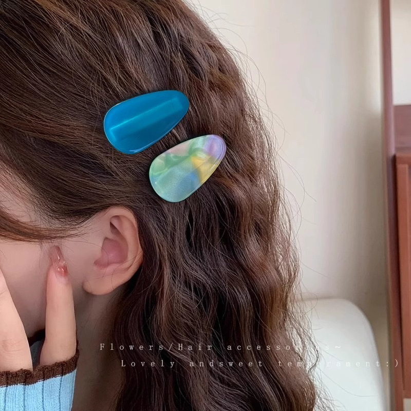 สินค้าใหม่ล่าสุด  ขายเป็นคู่   กิ๊บอะคริลิคลายหยดน้ำ สีสันสดใส