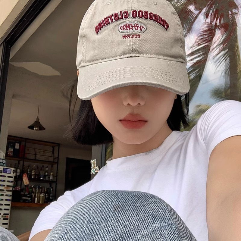 หมวกเบสบอล ปีกกว้าง ขนาดเล็ก เข้ากับทุกการแต่งกาย สไตล์เกาหลี ญี่ปุ่น สําหรับผู้หญิง