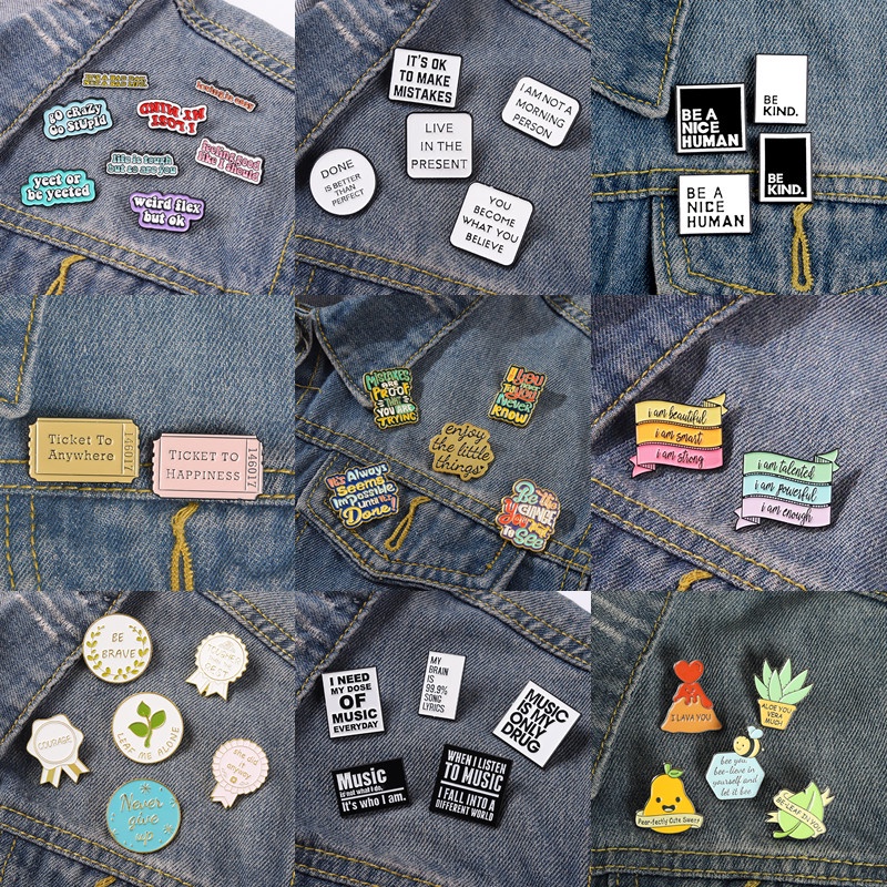 เข็มกลัด รูปข้อความ 50 แบบ เครื่องประดับ สําหรับเพื่อน เสื้อผ้า