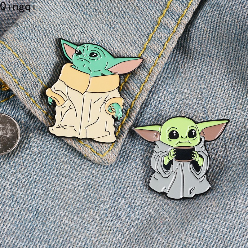 เข็มกลัด รูปภาพยนตร์คลาสสิก Yoda น่ารัก เหมาะกับของขวัญ สําหรับเพื่อน