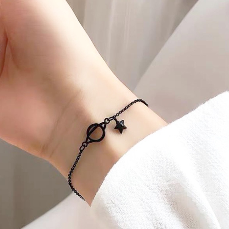 เครื่องประดับ สร้อยข้อมือ จี้ดาวเคราะห์ สีดํา สไตล์เกาหลี สําหรับผู้หญิง