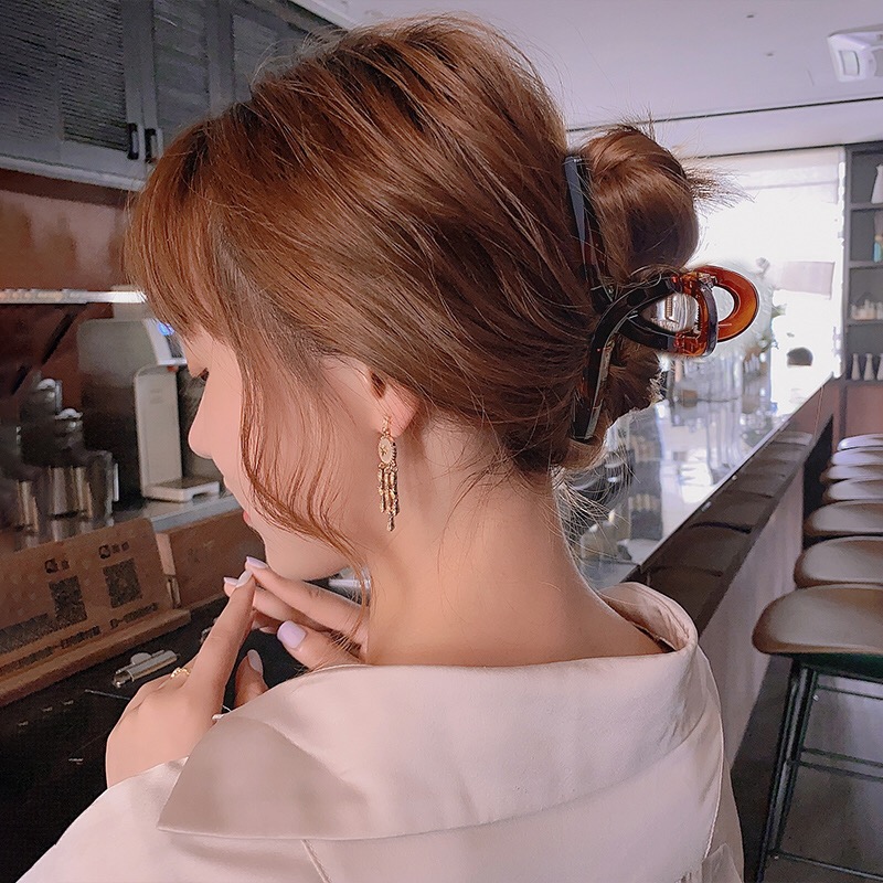 เสื้อผ้าแฟชั่นเกาหลีข้ามโค้งสีเหลืองอำพันคว้าผมผม
