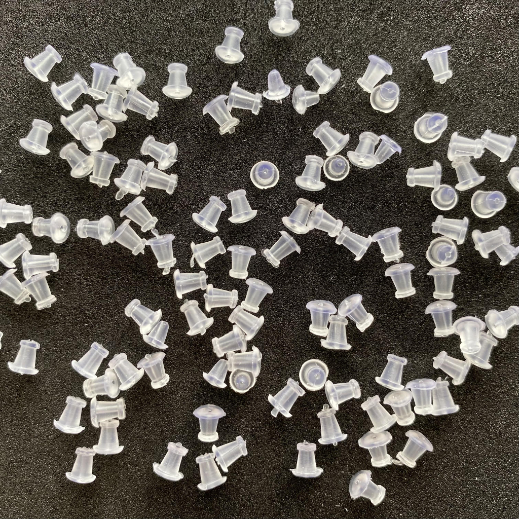 แป้นพลาสติก plastic earrings