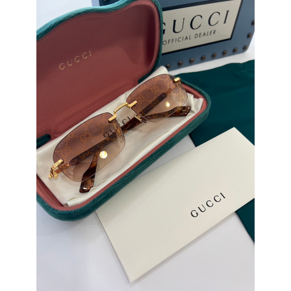 แว่นกันแดด Gucci รุ่นGG1221S สินค้ามาใหม่ ของแท้100% รับประกัน2ปีพร้อมอุปกรณ์ครบset