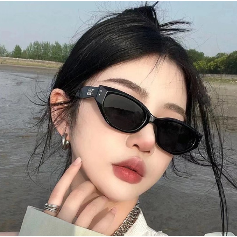 แว่นตากันแดด UV400 ทรงแคทอาย หรูหรา สไตล์เกาหลี สําหรับผู้หญิง และผู้ชาย