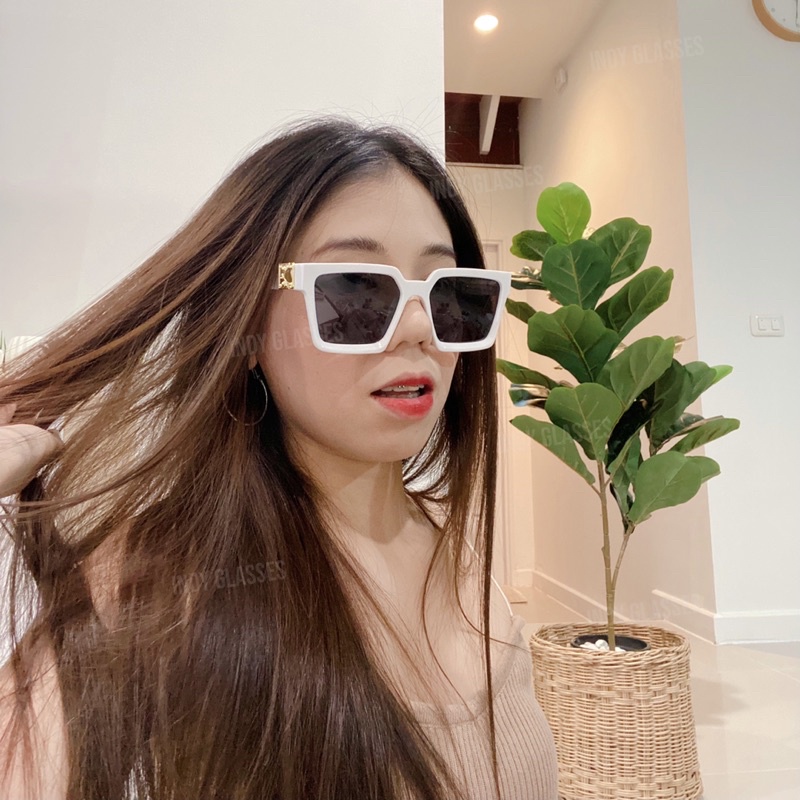 แว่นวินเทจ แว่นหลุยส์ แว่นกันแดด สีดำ สุดฮิต พร้อมส่งจากไทย TH แว่นตาวินเทจ แว่นแฟชั่น