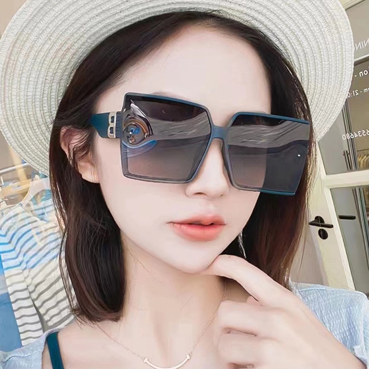 ใหม่ แว่นตากันแดดแฟชั่น ทรงสี่เหลี่ยม ลายตัวอักษร B สีฟ้า สําหรับผู้ชาย และผู้หญิง