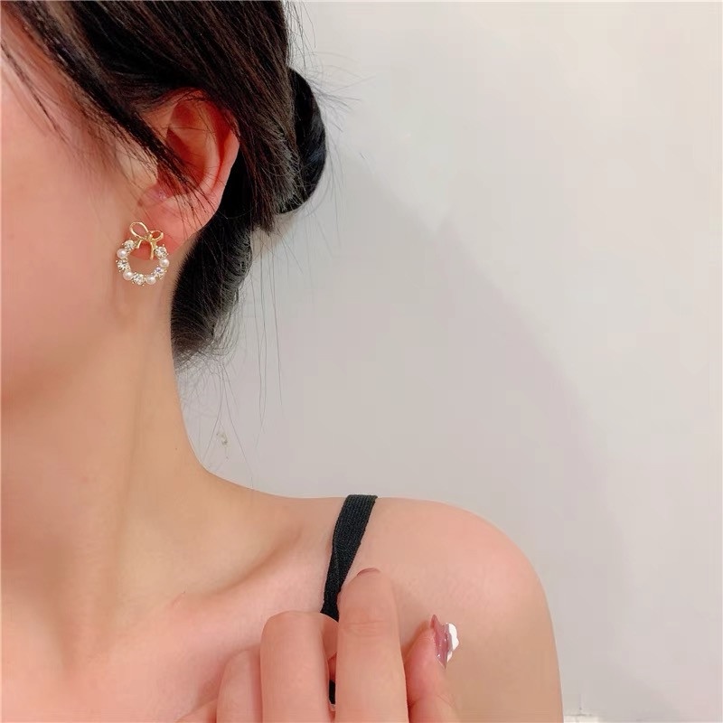 【JIHE】ต่างหูสตั๊ด ประดับโบว์มุก หรูหรา เครื่องประดับแฟชั่น เทรนด์ใหม่ ระดับไฮเอนด์