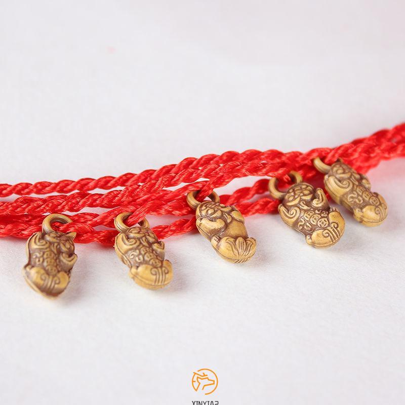 【xinyia2.th】สร้อยข้อมือเชือกทอ สีแดง ขนาดเล็ก ของขวัญ