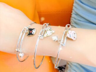 ร้านไทย ส่งถึงใน 3 วัน กำไลข้อมือ sanrio ลาย Kulomi Cinnamon Dog การ์ตูน เด็ก สไตล์ญี่ปุ่น เครื่องประดับ B85