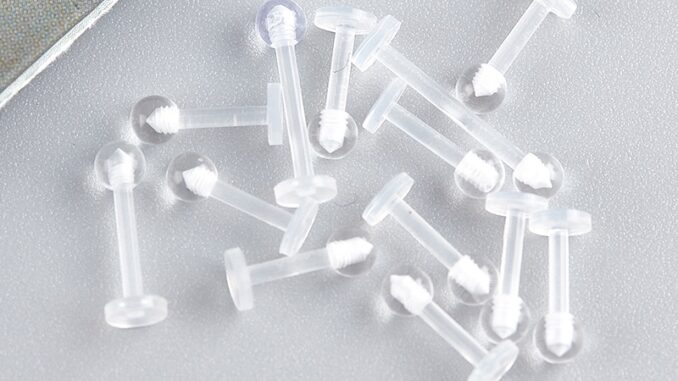 Onem 10 ชิ้น อะคริลิคใส ลิปสตั๊ด ต่างหูกระดูกอ่อน ต่างหูบาร์ Tragus n