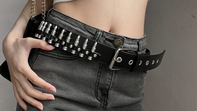 ❍✸วัฒนธรรมย่อยสุดเจ๋ง y2k rivet warhead เข็มขัดสีดำสาวร้อน punk บุคลิกภาพที่เป็นกลางเข็มขัดกางเกงยีนส์ชายและหญิง