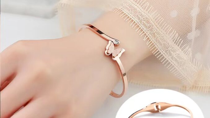 สร้อยข้อมือเหล็กไทเทเนียม แบบเปิด รูปผีเสื้อ แฟชั่น