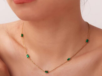 สร้อยคอ สเตนเลส ทอง 18K ประดับเพทาย ทรงสี่เหลี่ยม สีเขียว