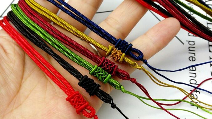 ใหม่ สร้อยคอเชือก ห้อยจี้หยก สีทอง เชือกอาเกต เชือกเส้นเล็ก ผู้ชายและผู้หญิง สร้อยคอเชือก