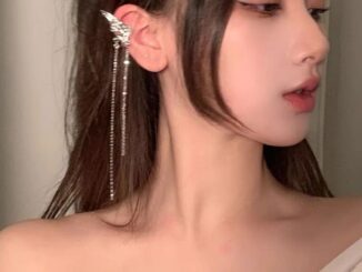 เกาหลี หรูหรา สีเงิน ผีเสื้อ ต่างหู พู่น่ารัก ต่างหู ข้อมือ สําหรับผู้หญิง คลิปต่างหู เจาะปลอม เครื่องประดับแฟชั่น