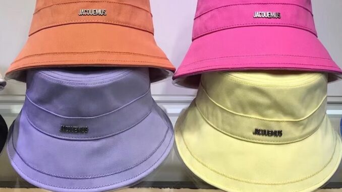 Jacquemus หมวกบักเก็ตลําลอง กันแดด คุณภาพสูง เข้ากับทุกการแต่งกาย สไตล์สตรีท สําหรับผู้หญิง