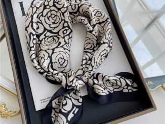 Parsimonious Tudung Bawal ผ้าพันคอฮิญาบ ผ้าไหมซาติน ทรงสี่เหลี่ยม ขนาดเล็ก 70 ซม. สําหรับผู้หญิง WJ1026-276