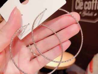 ต่างหูเข็มเงิน S925 ประดับเพทาย พลอยเทียม ห่วงใหญ่ สีทอง เรียบง่าย เครื่องประดับแฟชั่น สําหรับผู้หญิง