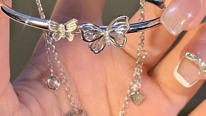 กำไลข้อมือ ปรับขนาดได้ สร้อยข้อมือ จี้ผีเสื้อ เครื่องประดับผู้หญิง สไตล์เกาหลี B45