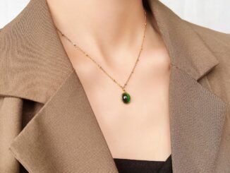 สร้อยคอโซ่เหล็กไทเทเนียม ทอง 18k จี้โอปอล สีไม่จาง สไตล์ฝรั่งเศส สําหรับผู้หญิง