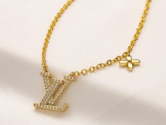 LOUIS VUITTON สร้อยคอโซ่ จี้โลโก้ตัวอักษร Lv ไทเทเนียม หรูหรา เครื่องประดับ สําหรับผู้ชาย และผู้หญิง