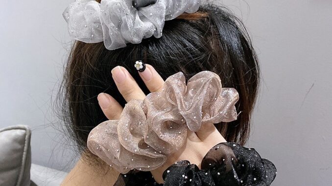 Tulle ยางรัดผมหางม้า ประดับเพชรเทียม Tulle ยางรัดผมหางม้า ประดับเพชรเทียม