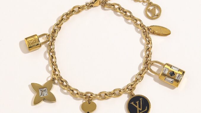 LOUIS VUITTON สร้อยข้อมือ กําไลข้อมือ ไทเทเนียม ลําลอง ลายโลโก้ตัวอักษร LV โมโนแกรม