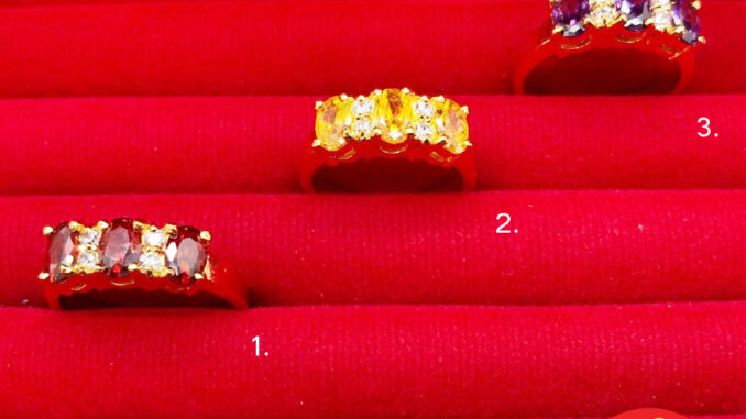 แหวนทองฝังพลอย สีโกเมน บุษราคัม อเมทิสต์  ตัวเรือนสีทอง ชุบทอง ใส่เสริมบารมี ใส่ได้ทุกโอกาส รูปถ่ายจากสินค้าจริง