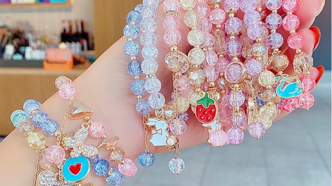 เกาหลี คริสตัล เดซี่ ดอกไม้ ผีเสื้อ พู่ สร้อยข้อมือ ผู้หญิง สร้อยข้อมือ เครื่องประดับ อุปกรณ์ของขวัญวันแม่