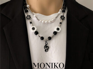MONIKO สร้อยคอสแตนเลสจี้รูปหน้ายิ้มสไตล์ฮิปฮอป สีดํา
