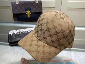 Gucci หมวกเบสบอล กันแดด พิมพ์ลายตัวอักษร B คุณภาพสูง แฟชั่นสําหรับผู้ชาย และผู้หญิง