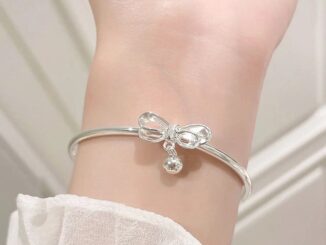 สร้อยข้อมือ กําไลข้อมือ โบว์ ระฆัง ปรับได้ แฟชั่นเกาหลี / หรูหรา สีเงิน โบ กําไลข้อมือ สําหรับผู้หญิง เด็กผู้หญิง