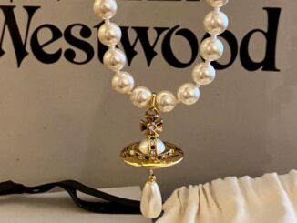 Vivienne Westwood สร้อยคอ จี้รูปหยดน้ํา ประดับไข่มุก สามมิติ สไตล์เรโทร