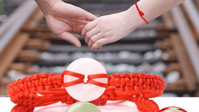 [Lover] สร้อยข้อมือ แฮนด์เมด สีแดง สําหรับการป้องกัน สร้อยข้อมือ โชคดี / เข็มกลัดหยกปลอม เพื่อความปลอดภัย กําไลนําโชค
